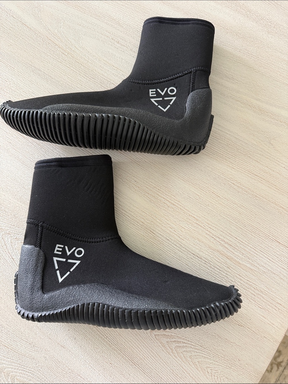EVO Women's Black Neoprene Swim Socks
